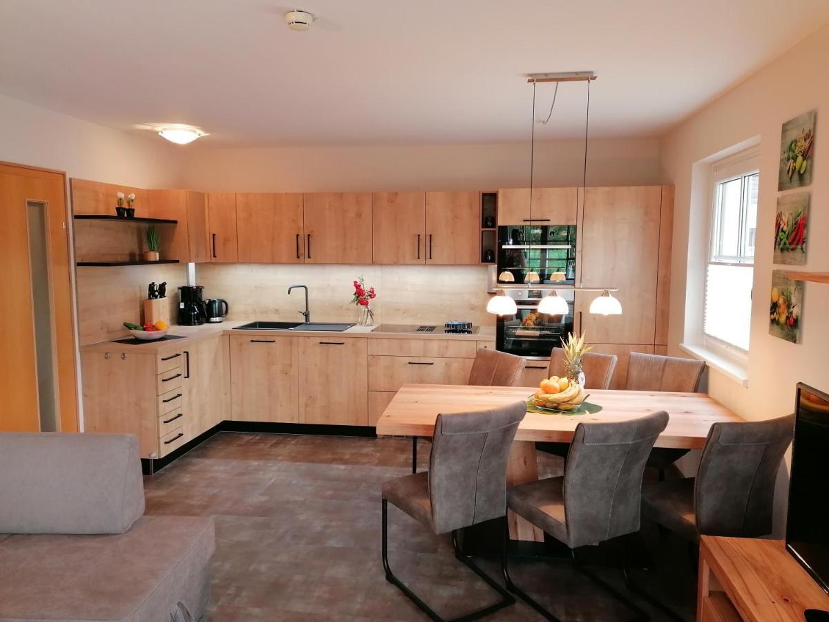 Komfort Appartements Serviced By Auhof Kaprun Eksteriør billede