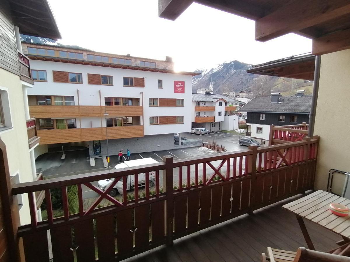 Komfort Appartements Serviced By Auhof Kaprun Eksteriør billede