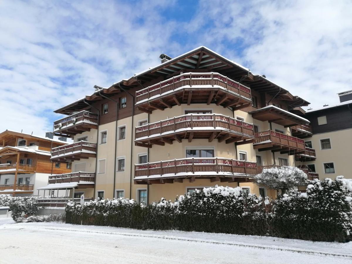 Komfort Appartements Serviced By Auhof Kaprun Eksteriør billede