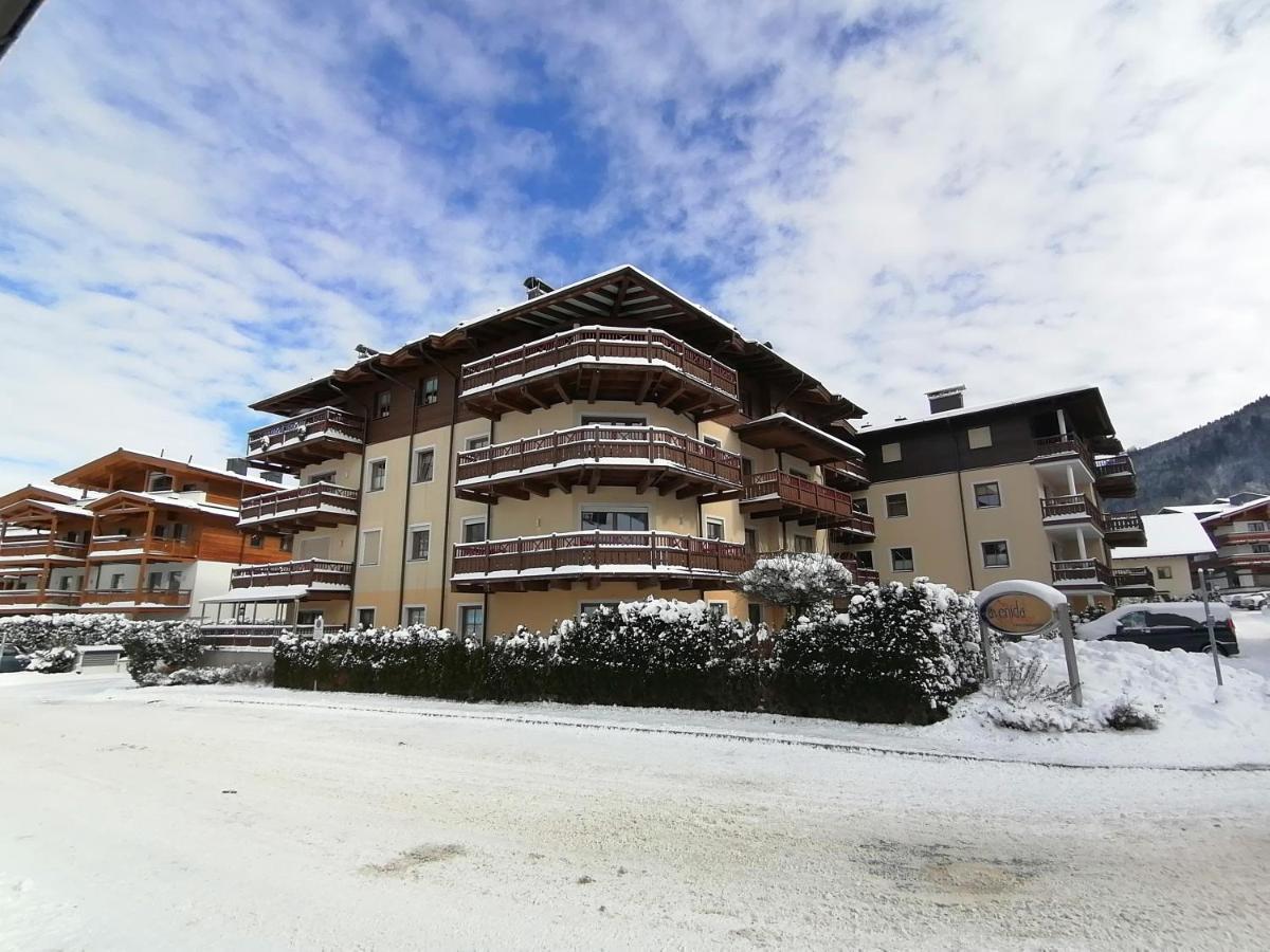 Komfort Appartements Serviced By Auhof Kaprun Eksteriør billede